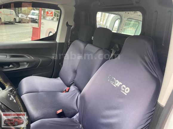 TAKAS'LI 2024 COMBO CARGO XL ELEGANCE 1.5 D AUTO CAMLI %20KDV