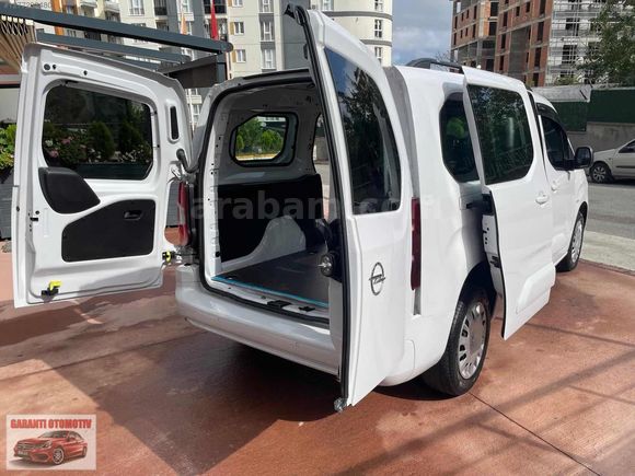 TAKAS'LI 2024 COMBO CARGO XL ELEGANCE 1.5 D AUTO CAMLI %20KDV