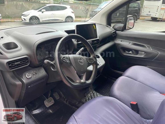 TAKAS'LI 2024 COMBO CARGO XL ELEGANCE 1.5 D AUTO CAMLI %20KDV