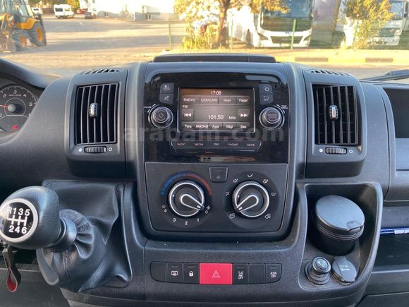 ECEMİR AUTO'DAN 2022 JUMPER 2.2 BLUEHDİ 62 BİN KM SERVİS BAKIMLI