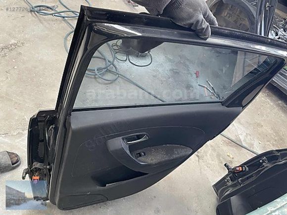 Volkswagen Polo 2012 sağ arka kapı