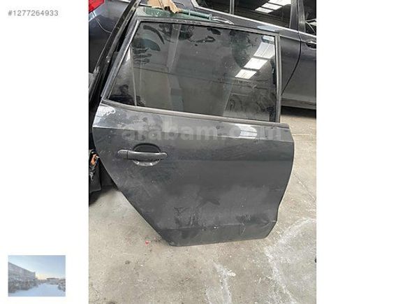 Volkswagen Polo 2012 sağ arka kapı
