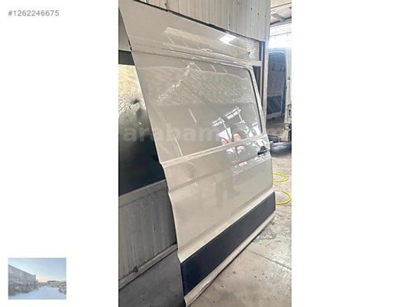 VW Crafter 2022 sağ yan sürgülü kapı hatasız dolu