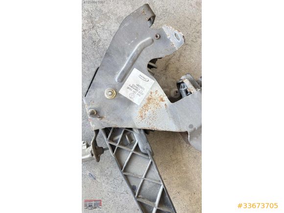 VW Transporter T5 2.5 Dizel pedal takımı