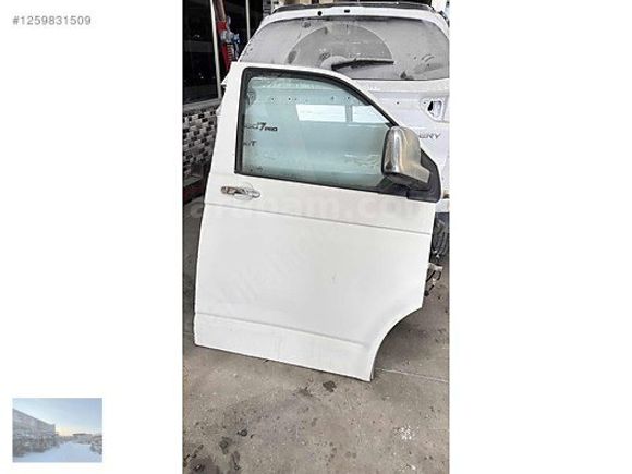 VW Transporter T5 2.5 Dizel Sağ ön kapı dolu hatasız