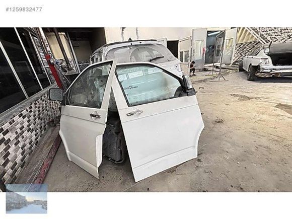 VW Transporter T5 2.5 Dizel Sol ön kapı