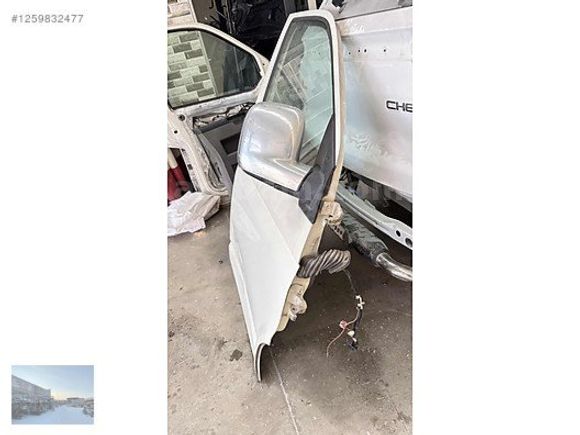 VW Transporter T5 2.5 Dizel Sol ön kapı