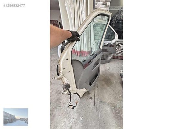 VW Transporter T5 2.5 Dizel Sol ön kapı