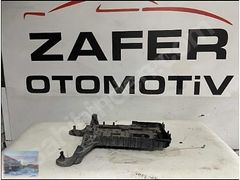 Volkswagen caddy 2011 model Akü alt plastiği