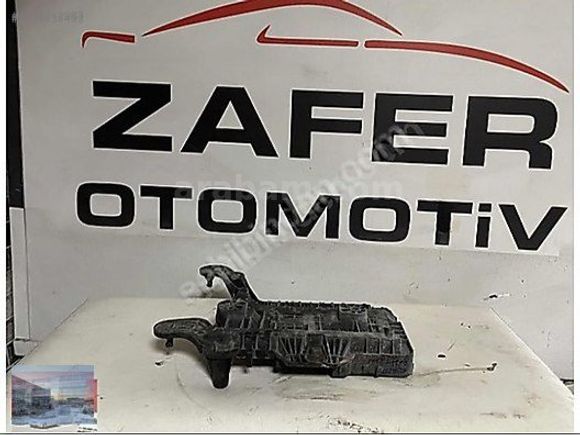 Volkswagen caddy 2011 model Akü alt plastiği