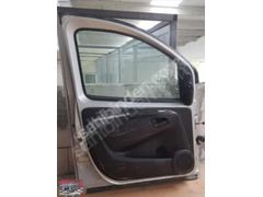 Fiat Fiorino bagaj kapağı az hasarlı