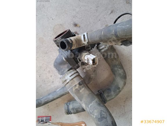FORD CUSTOM 2.2 ŞU HORTUMU ÇIKMA