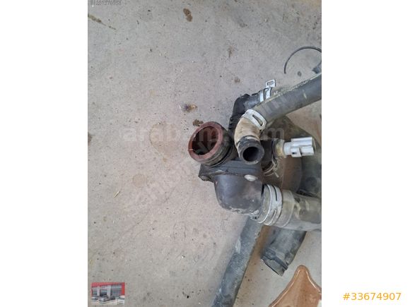 FORD CUSTOM 2.2 ŞU HORTUMU ÇIKMA