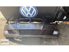 BMW E60 ön tampon sökme dolu