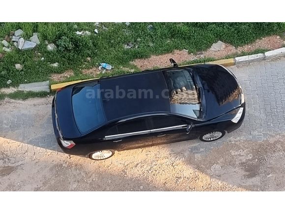 ACİL SATILIK 2013 MODEL GEELY EMGRAND TEMİZ AİLE ARABASI