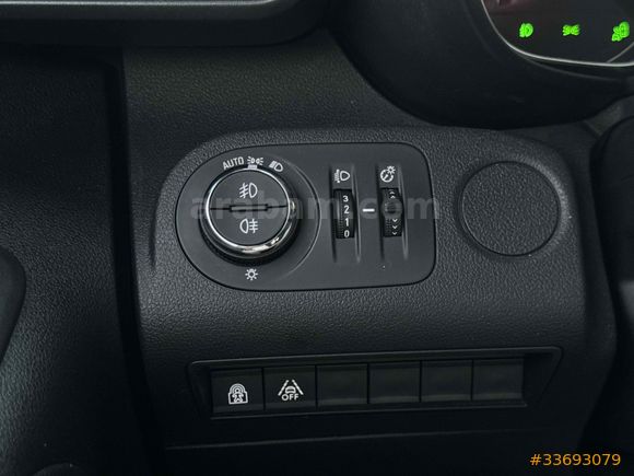 2023 MODEL OPEL COMBO 1.5 D ULTİMATE CAM TAVAN OTOMATİK VİTES 43.000 KM’DE
