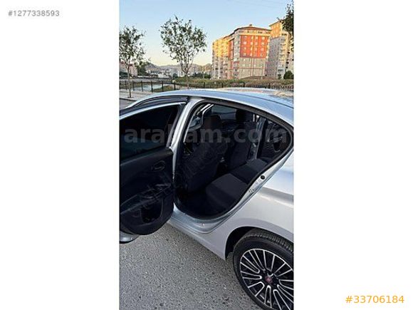 Hasız dosta gider