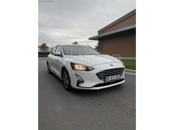 FORD FOCUS DEĞİŞENSİZ 2019 DİZEL OTOMATİK 8 İLERİ