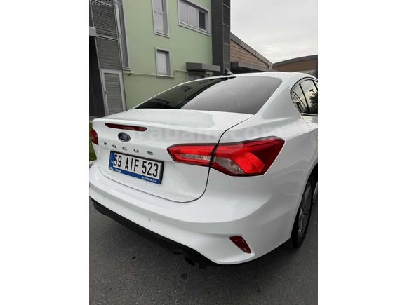 FORD FOCUS DEĞİŞENSİZ 2019 DİZEL OTOMATİK 8 İLERİ