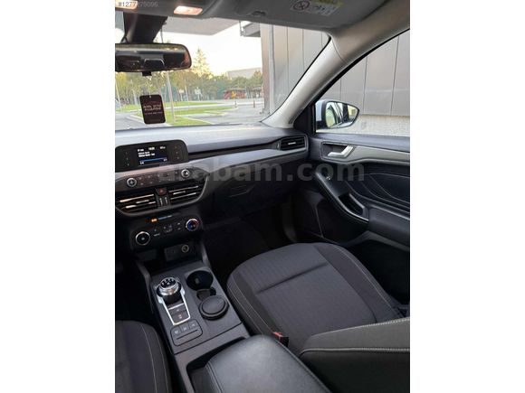 FORD FOCUS DEĞİŞENSİZ 2019 DİZEL OTOMATİK 8 İLERİ