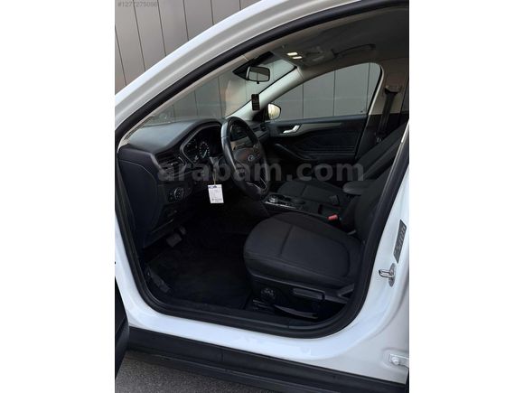FORD FOCUS DEĞİŞENSİZ 2019 DİZEL OTOMATİK 8 İLERİ
