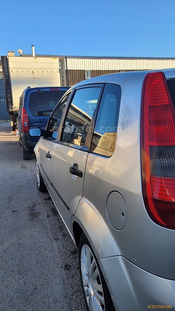 Sahibinden Ford Fiesta 1.4 Comfort 2005 Model Sivas 229.000 km Gri (Gümüş) 5