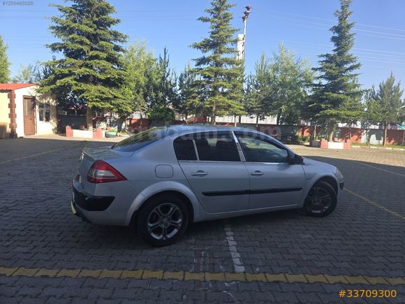 ERBENLERDEN ÇOK TEMİZ BENZİN+LPG li MEGANE 2