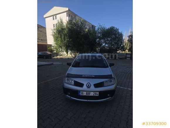 ERBENLERDEN ÇOK TEMİZ BENZİN+LPG li MEGANE 2