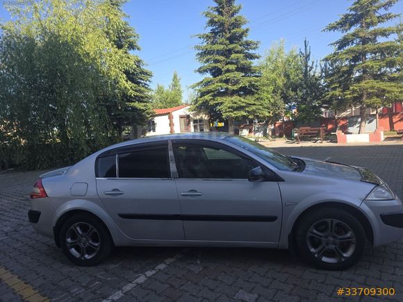 ERBENLERDEN ÇOK TEMİZ BENZİN+LPG li MEGANE 2