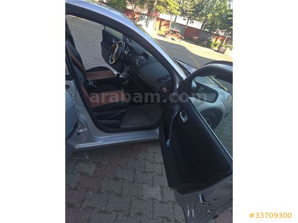ERBENLERDEN ÇOK TEMİZ BENZİN+LPG li MEGANE 2