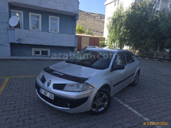 ERBENLERDEN ÇOK TEMİZ BENZİN+LPG li MEGANE 2