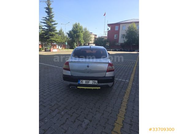 ERBENLERDEN ÇOK TEMİZ BENZİN+LPG li MEGANE 2