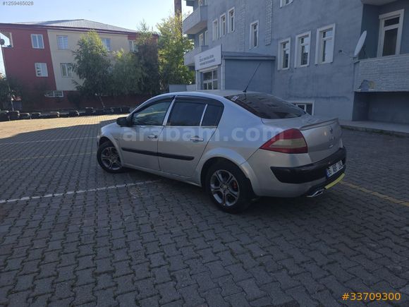ERBENLERDEN ÇOK TEMİZ BENZİN+LPG li MEGANE 2