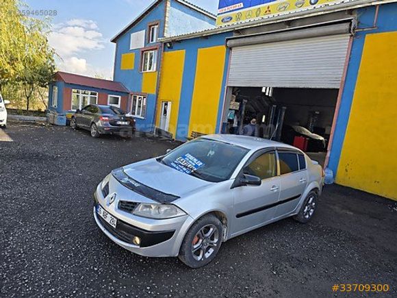 ERBENLERDEN ÇOK TEMİZ BENZİN+LPG li MEGANE 2