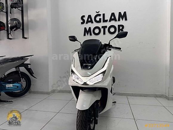 SAĞLAM MOTOR'DAN 2025 HONDA PCX DELUXE LİSTE FİYATINA 12 TAKSİT