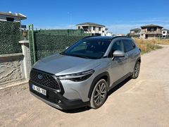 Sahibinden hatasız boyasız Toyota Corolla Cross 1.8 Passion X-Pack 2022 Model
