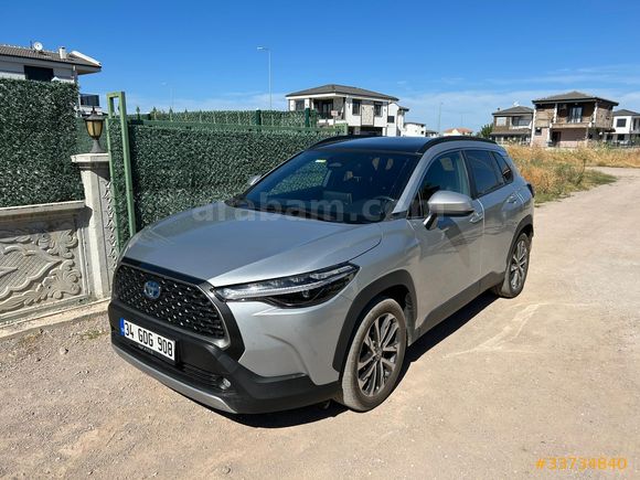 Sahibinden hatasız boyasız Toyota Corolla Cross 1.8 Passion X-Pack 2022 Model