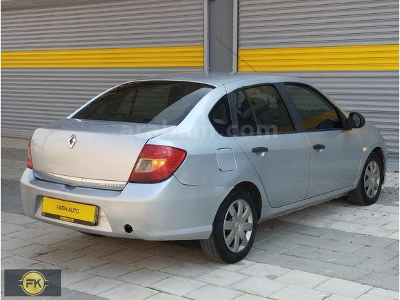 2011 model Renault Sywbol Dizell