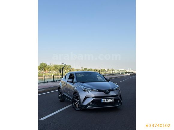 Sahibinden Toyota C-HR 1.8 Hybrid Dynamic Premium 2018 Model