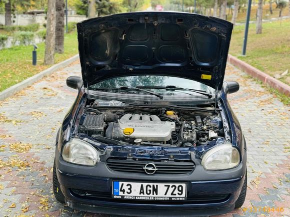 Galeriden Opel Corsa 1.4 Gls 2000 Model Kütahya