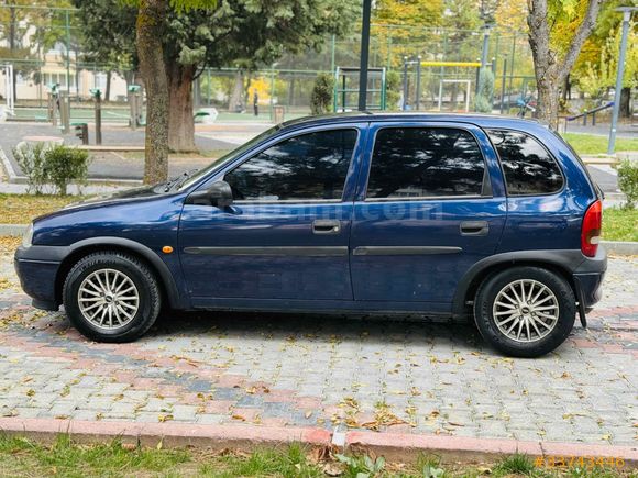 Galeriden Opel Corsa 1.4 Gls 2000 Model Kütahya