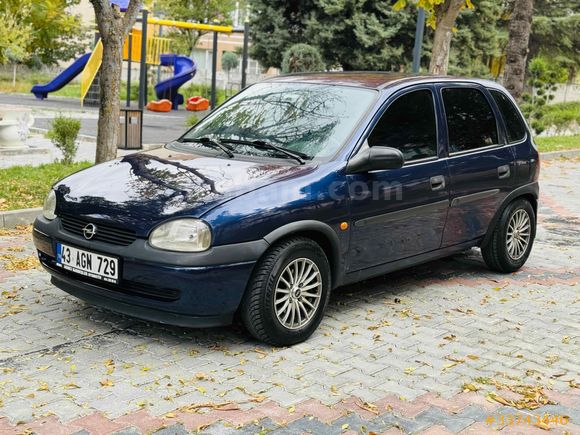 Galeriden Opel Corsa 1.4 Gls 2000 Model Kütahya