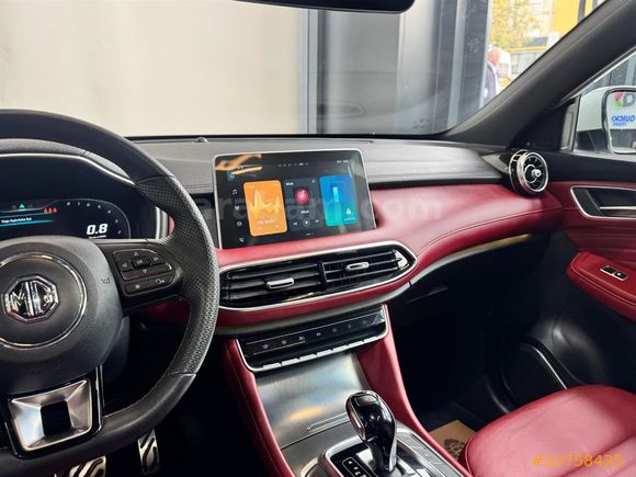 2024 MG HS 1.5 T-GDI Luxury