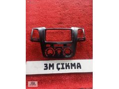 TOYOTA HILUX TEYP ÇERÇEVESİ