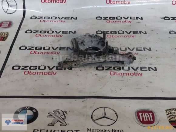 Renault Trafic 1.9 Ön Krank Keçe Kapağı