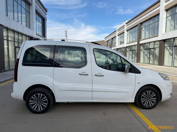 SAHİBİNDEN DÜŞÜK KM BAKIMLI AİLE ARACI