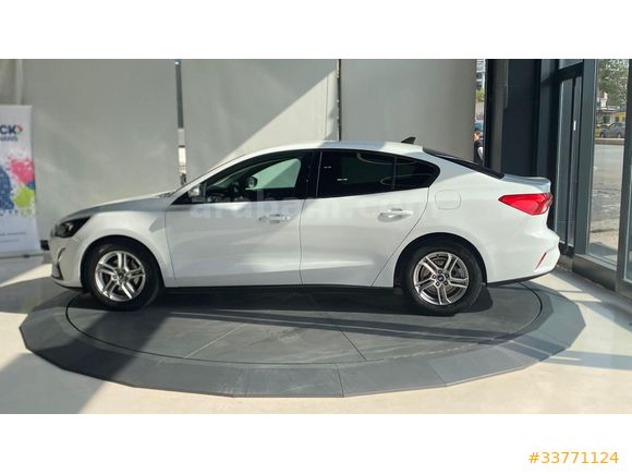 2021 FORD FOCUS 1.5 TDCI EcoBlue Trend X