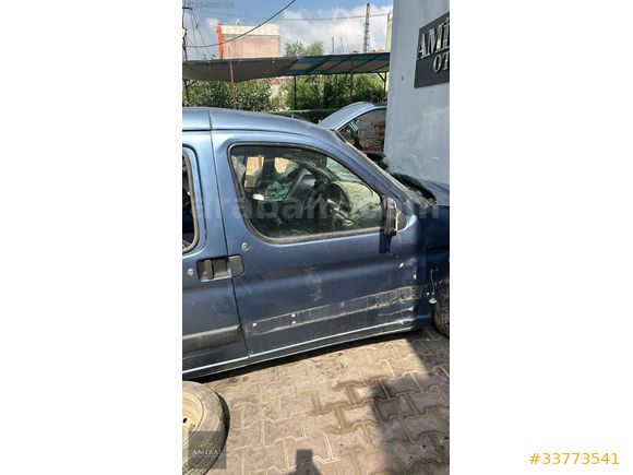 2001 PEUGEOT PARTNER SAĞ ÖN KAPI