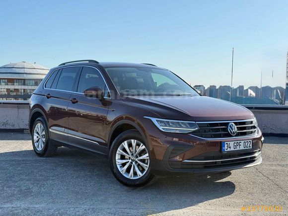 Sahibinden Volkswagen Tiguan 1.5 TSI Life 2023 Model 