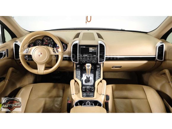 AUTO 25 DEN HATASIZ CAYENNE
